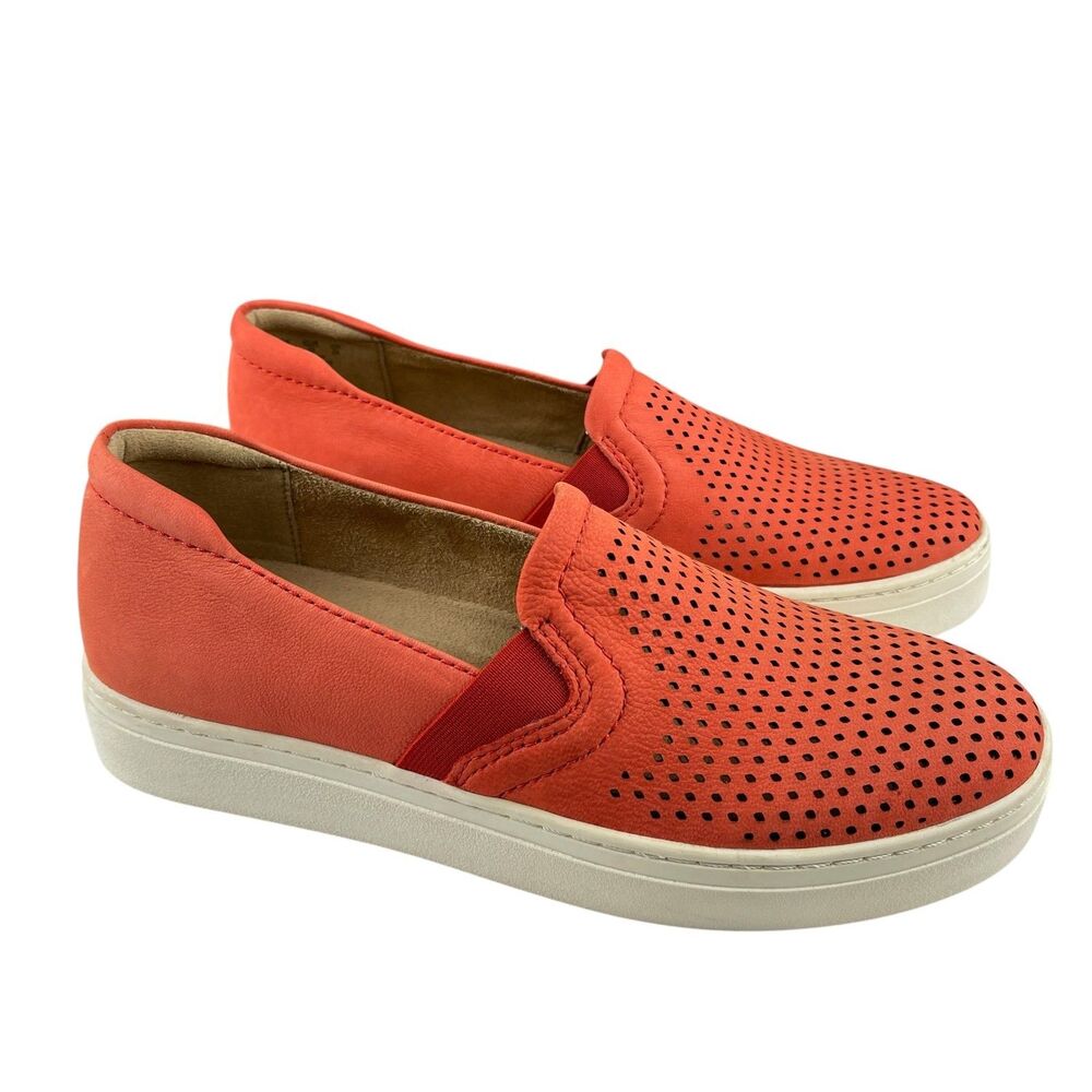 Naturalizer Women's Carly Loafers 9M Red Orange Leather Slip On Sneaker Casual